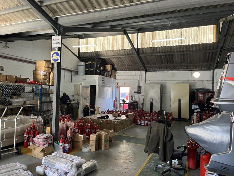 To Let Commercial Property for Rent in Montague Gardens Western Cape